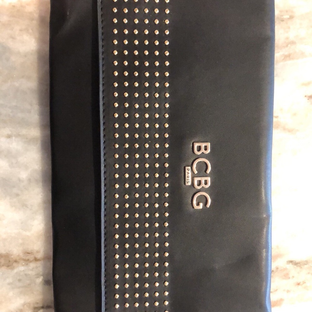 BCBG clutch